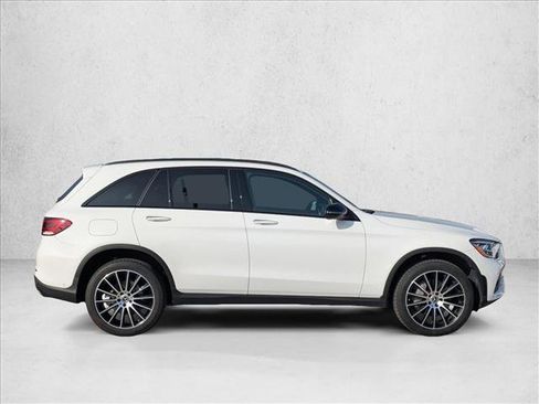 Used 2021 Mercedes-Benz GLC 300 image 4