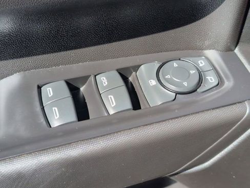 Certified 2021 Chevrolet Silverado 1500 Custom image 21