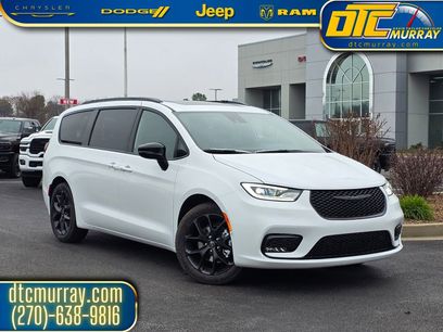 New 2026 Chrysler Pacifica Limited