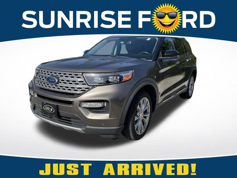 Used 2021 Ford Explorer Limited w/ Equipment Group 301A RWD image 1