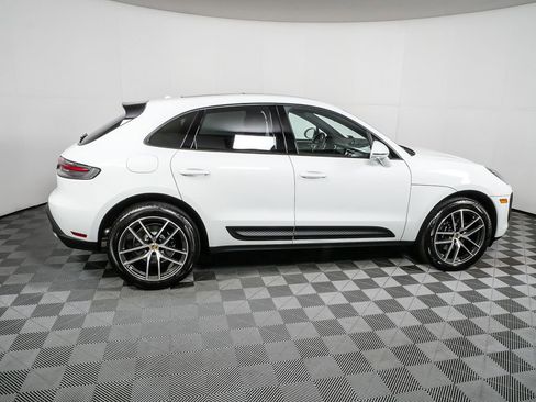 New 2026 Porsche Macan image 30