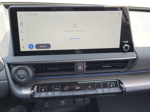 New 2026 Toyota Prius XLE FWD image 9