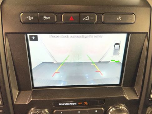 Used 2018 Ford F150 XL w/ Equipment Group 101A Mid image 12
