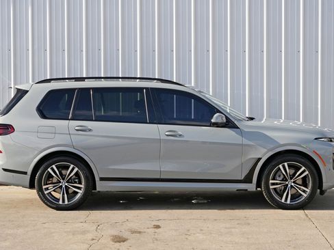 Used 2023 BMW X7 xDrive40i w/ M Sport Package image 61