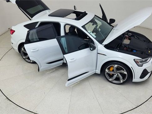 Used 2023 Audi e-tron S Prestige w/ Prestige Package image 83