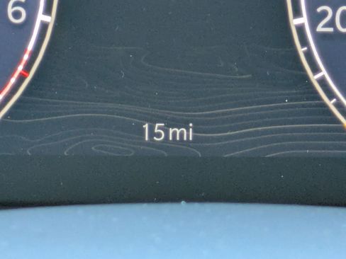 New 2025 Jeep Grand Cherokee Summit image 11