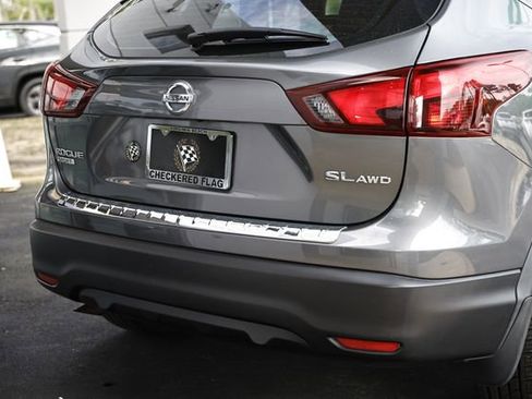 Used 2018 Nissan Rogue Sport SL w/ SL Premium Package image 5