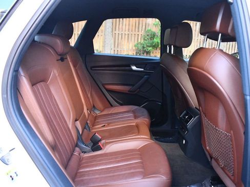 Used 2019 Audi Q5 2.0T Premium image 21
