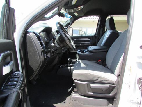Used 2024 RAM 3500 SLT w/ Quick Order Package 2YG SLT AWD/4WD image 19