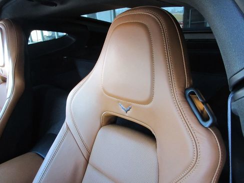 Used 2016 Chevrolet Corvette Stingray Coupe w/ 2LT Preferred Equipment Group image 19