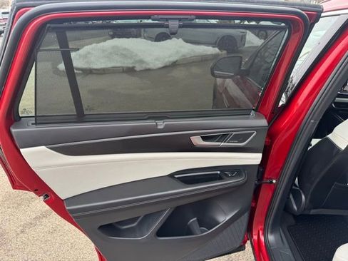 Used 2024 Volkswagen Atlas Cross Sport SEL Premium R-Line image 41