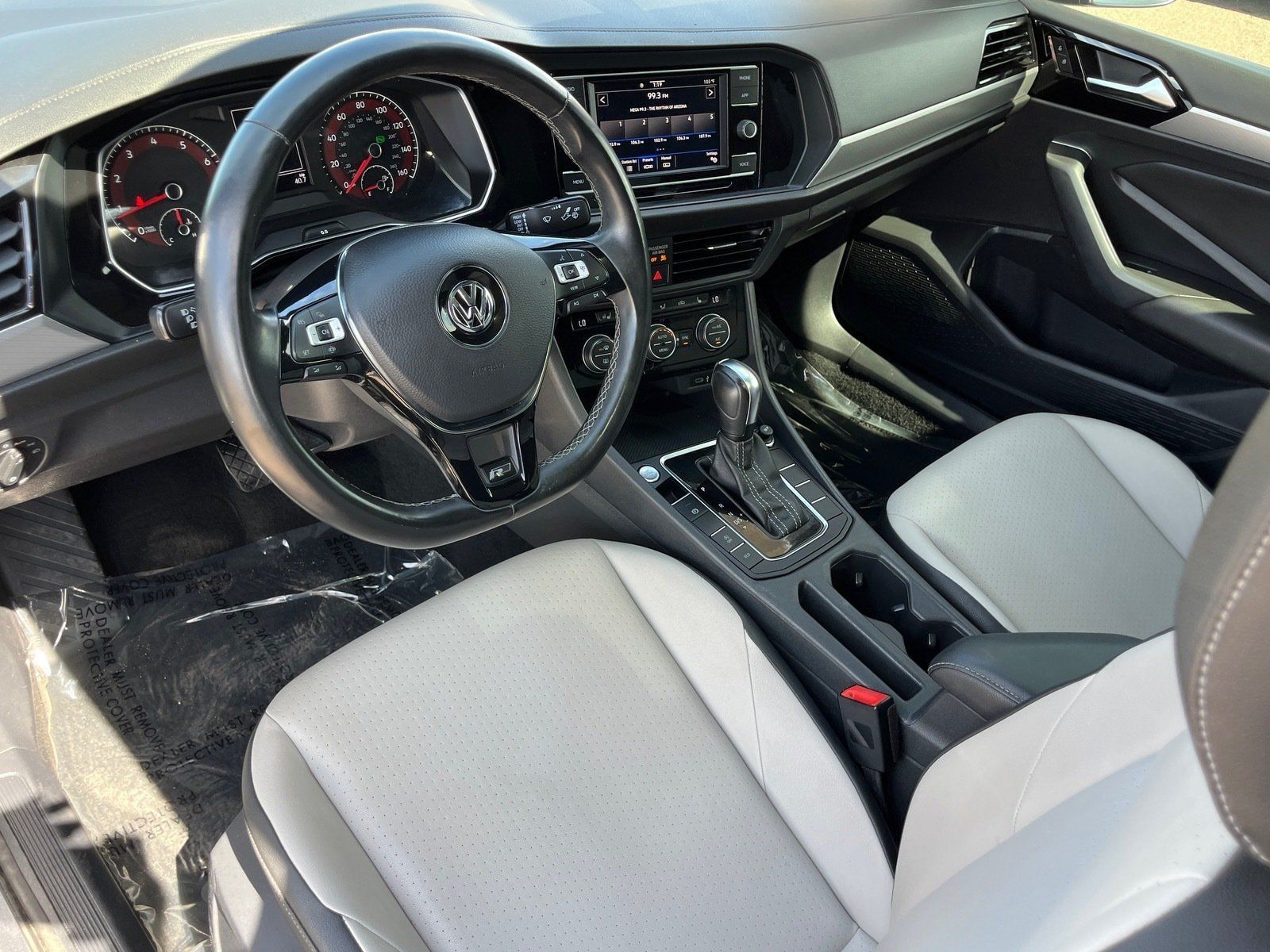 Used 2020 Volkswagen Jetta R-Line w/ R-Line Cold Weather Package FWD image 16