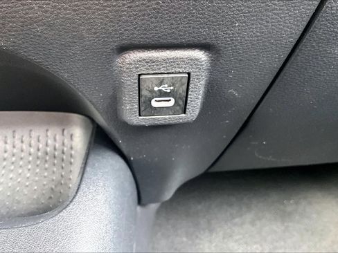 Used 2024 Toyota Corolla LE image 35