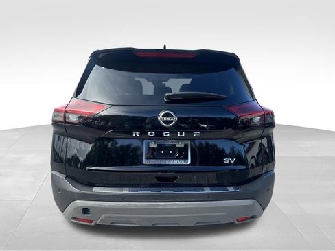 Certified 2023 Nissan Rogue SV FWD image 7