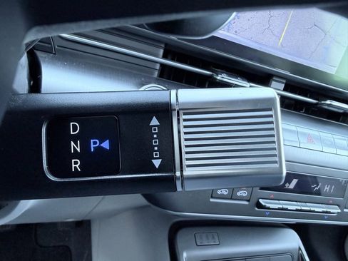 Used 2024 Hyundai Kona SEL w/ Convenience Package image 18