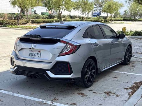 Used 2018 Honda Civic Sport image 3