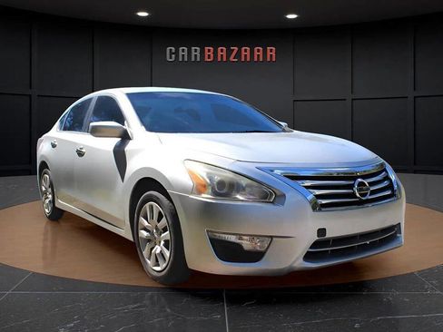 Used 2015 Nissan Altima 2.5 S image 3