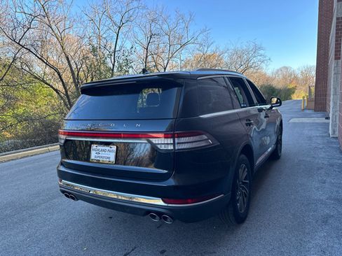 Used 2023 Lincoln Aviator AWD image 8