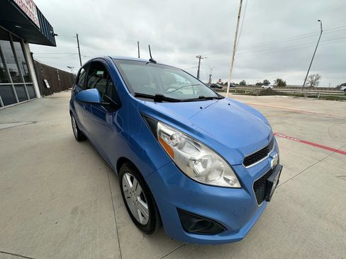 Used 2014 Chevrolet Spark LT image 7