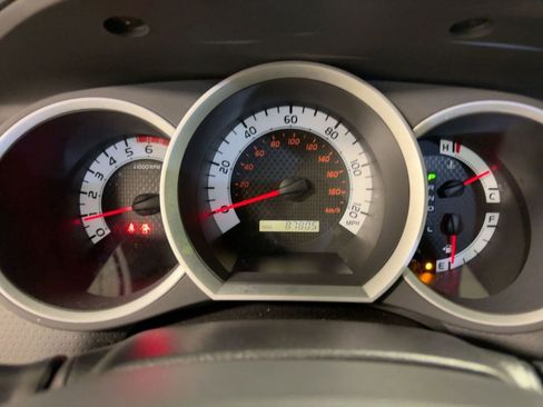 Used 2015 Toyota Tacoma PreRunner w/ SR5 Package image 18