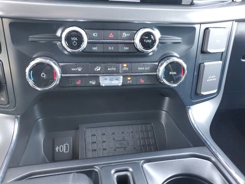 Used 2025 Ford F150 XLT w/ Equipment Group 302A MID image 29