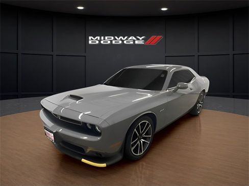 Used 2023 Dodge Challenger R/T image 7