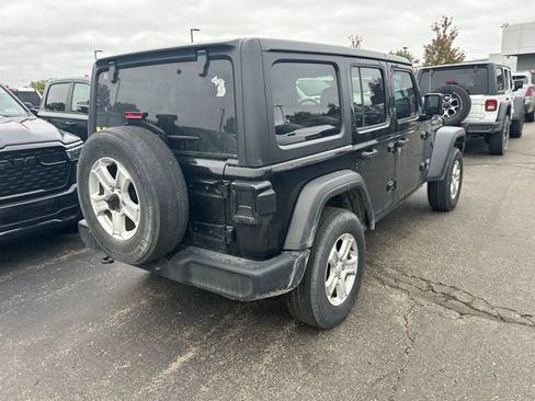 Used 2019 Jeep Wrangler Unlimited Sport S AWD/4WD image 4