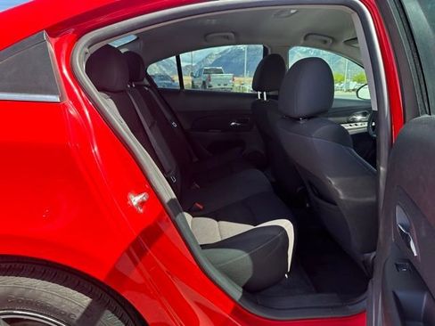 Used 2015 Chevrolet Cruze LT FWD image 14