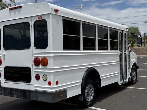 Used 2004 Chevrolet Express 3500 w/ School Bus Package RWD image 7