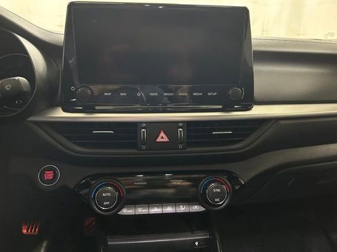 Used 2023 Kia Forte GT w/ GT2 Package FWD image 19