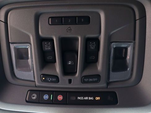 Used 2022 GMC Sierra 2500 Denali AWD/4WD image 36
