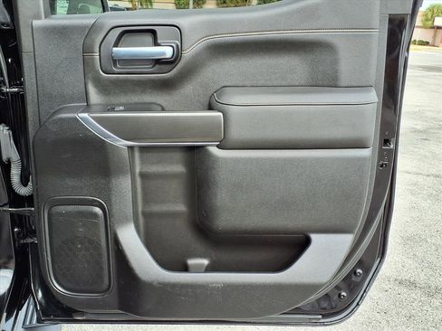 Used 2022 GMC Sierra 1500 AT4 image 16