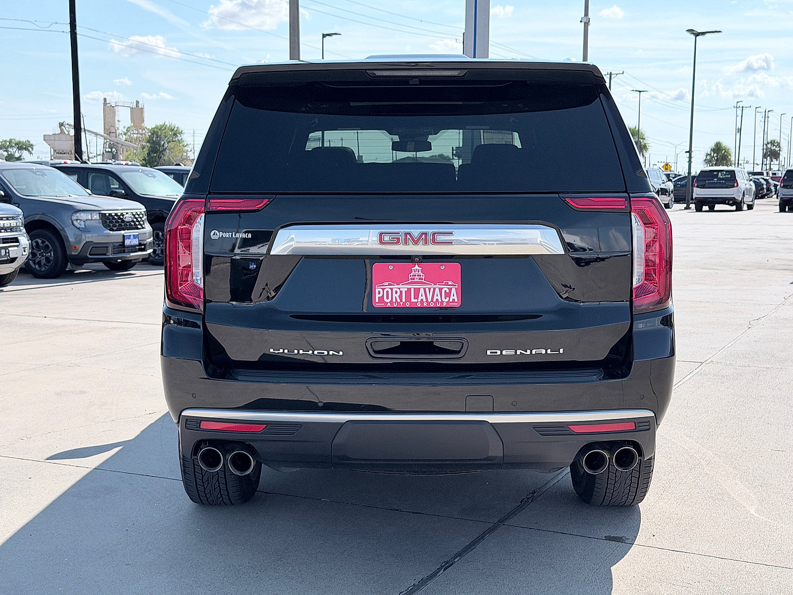 Used 2024 GMC Yukon Denali AWD/4WD image 6
