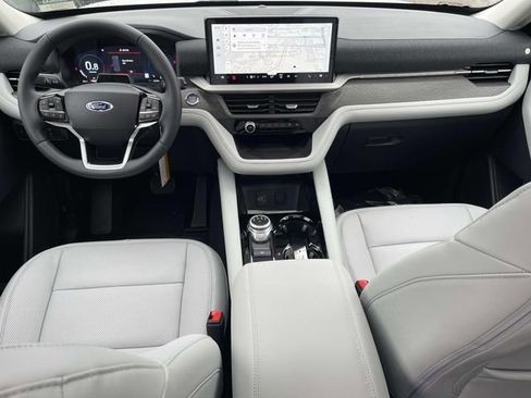 New 2026 Ford Explorer Platinum AWD/4WD image 15