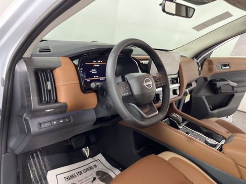 New 2026 Nissan Pathfinder Platinum AWD/4WD image 20