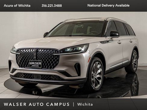 Used 2025 Lincoln Aviator Reserve w/ Luxury Package image 1