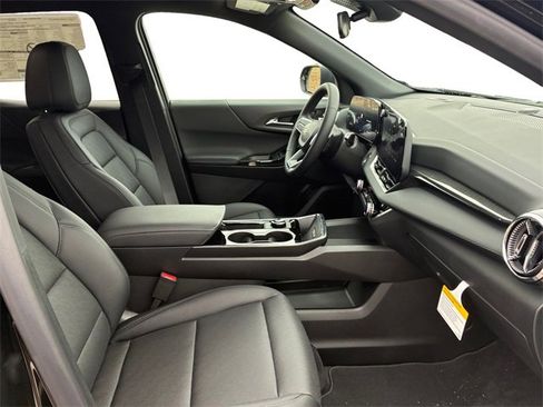 New 2026 Chevrolet Equinox LT image 13