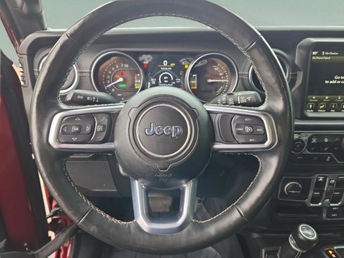 Used 2021 Jeep Wrangler Unlimited Sahara w/ Cold Weather Group image 11