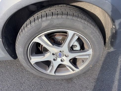 Used 2013 Volvo XC70 T6 image 8