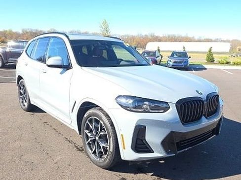 Used 2024 BMW X3 xDrive30i w/ Premium Package image 3