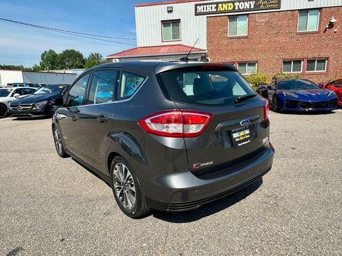Used 2017 Ford C-MAX Titanium w/ Interior Protection Package FWD image 6