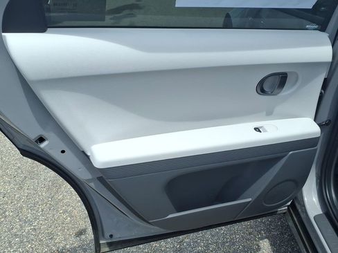 New 2026 Hyundai Ioniq 5 SEL AWD/4WD image 9