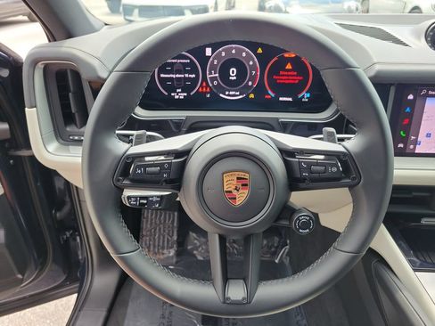 New 2026 Porsche Cayenne Coupe AWD/4WD image 33