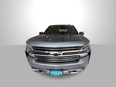 Used 2020 Chevrolet Silverado 1500 High Country w/ Technology Package AWD/4WD image 3