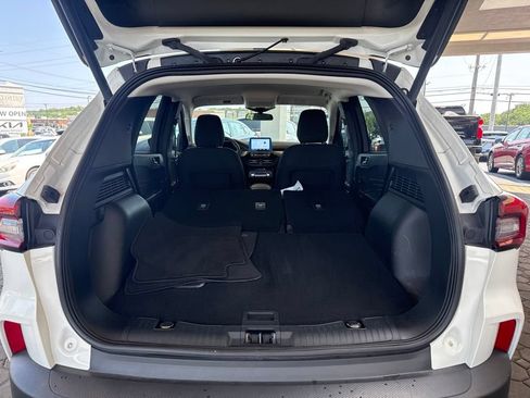 Certified 2023 Ford Escape Active AWD/4WD image 8