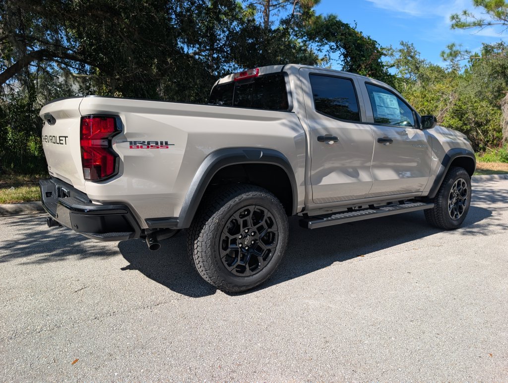 New 2026 Chevrolet Colorado Trail Boss AWD/4WD image 9