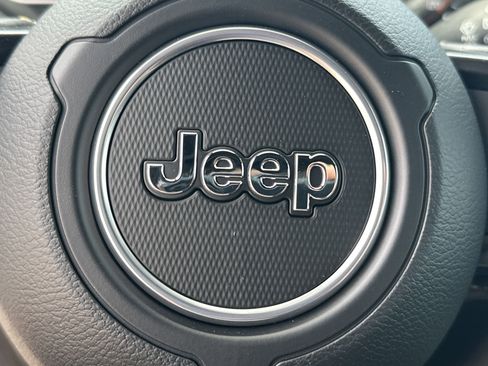 New 2025 Jeep Wrangler Unlimited Rubicon 392 image 18