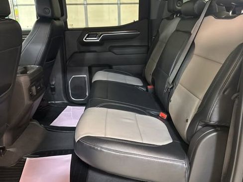 Used 2022 Chevrolet Silverado 1500 RST w/ Convenience Package II AWD/4WD image 13