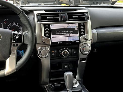 Used 2024 Toyota 4Runner SR5 Premium image 5