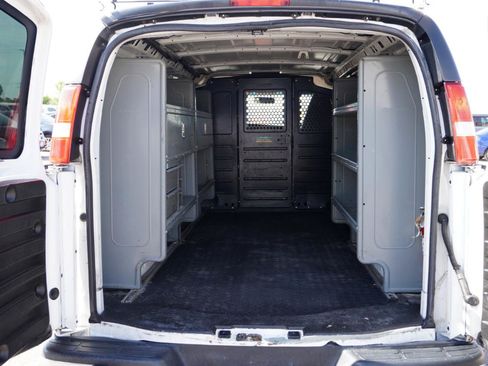 Used 2020 GMC Savana 2500 w/ Driver Convenience Package RWD image 15